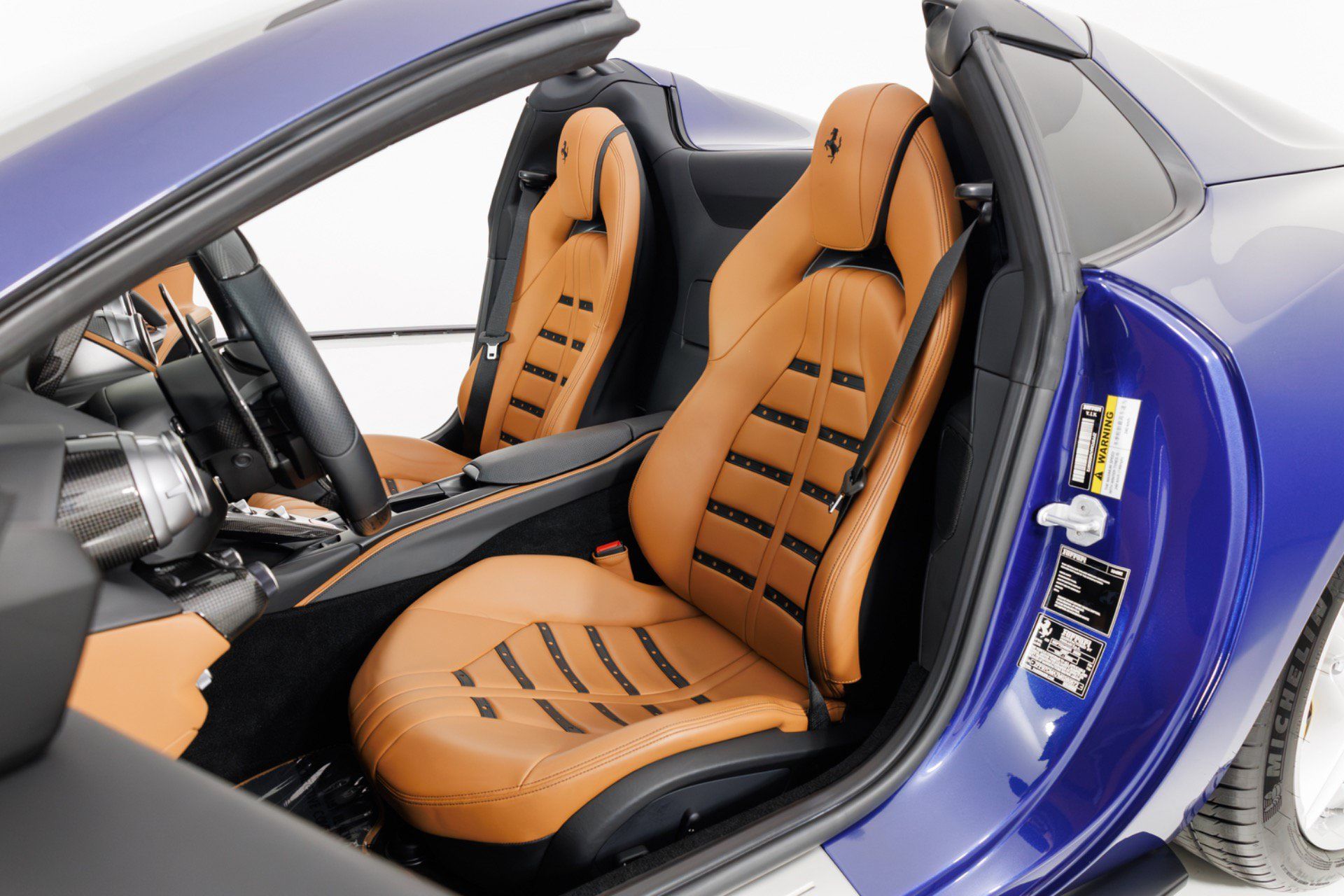Used 2021 Ferrari 812 GTS RWD image 18