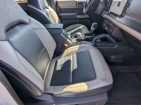 Used 2023 Ford Bronco Wildtrak image 20