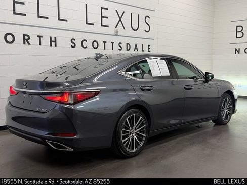 Used 2022 Lexus ES 350 w/ Premium Package FWD image 4