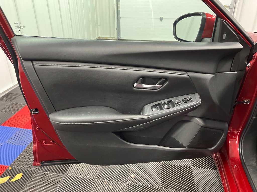 Used 2024 Nissan Sentra SV FWD image 19
