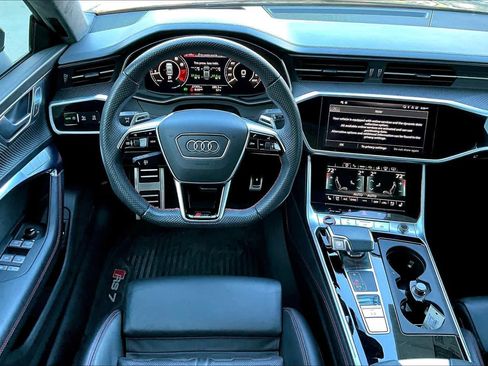 Used 2024 Audi RS 7 Performance image 5