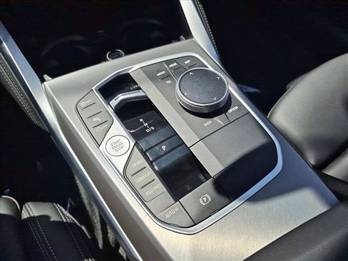 Used 2025 BMW 230i Coupe w/ M Sport Package RWD image 12