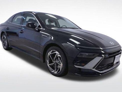 New 2026 Hyundai Sonata SEL image 2