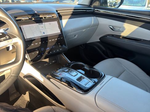 Used 2024 Hyundai Tucson Limited image 24