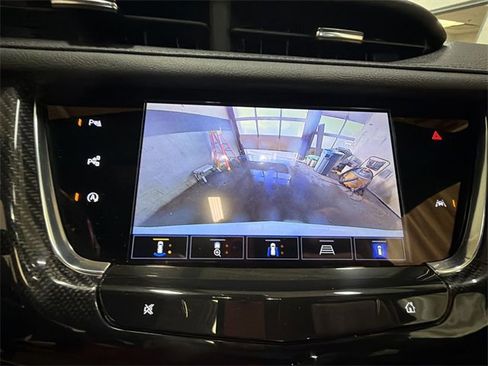 Certified 2024 Cadillac XT6 Sport w/ LPO, Onyx Lite Package image 17