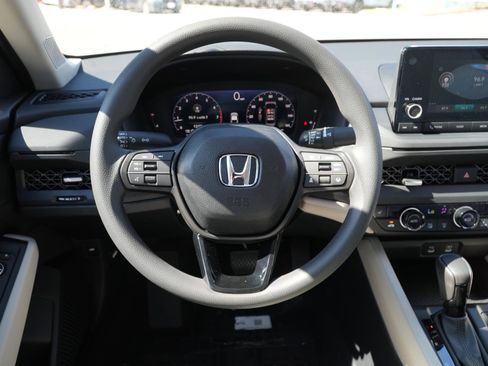New 2025 Honda Accord SE image 22