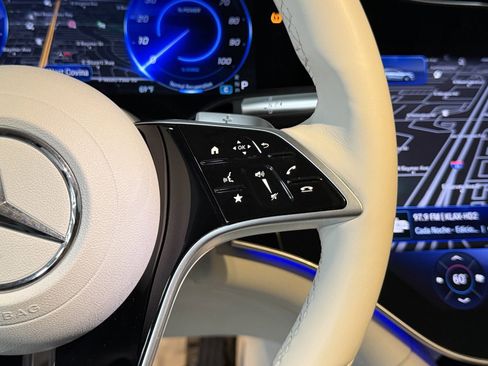 Certified 2023 Mercedes-Benz EQS 580 4MATIC SUV image 32