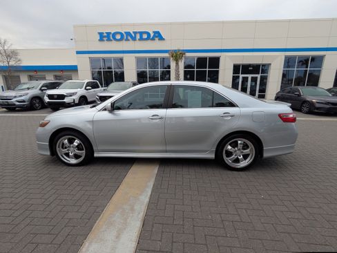 Used 2007 Toyota Camry SE image 8