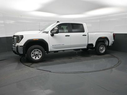 New 2026 GMC Sierra 2500 Pro w/ Convenience Package