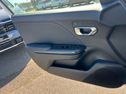 New 2026 Kia K4 EX FWD image 17