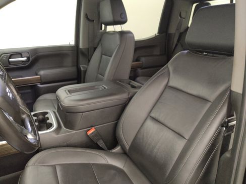 Used 2021 Chevrolet Silverado 1500 RST w/ Redline Edition RWD image 17