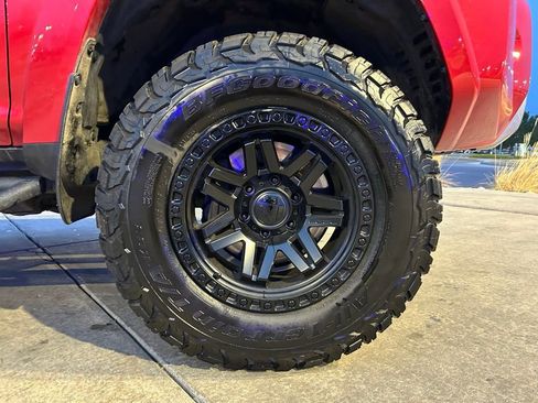 Used 2022 Toyota 4Runner TRD Off-Road Premium w/ Moonroof Package image 31