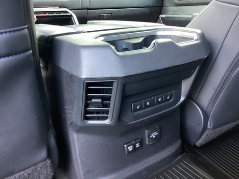 Used 2024 Toyota Tundra Platinum image 6