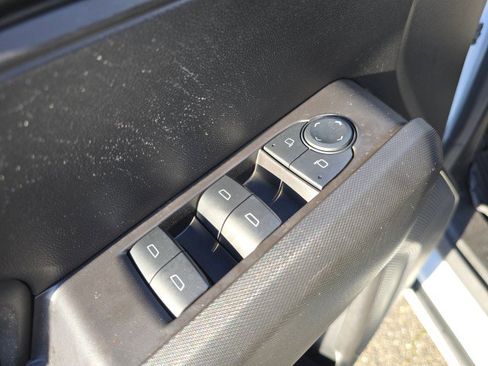 Used 2024 Chevrolet Colorado W/T image 24