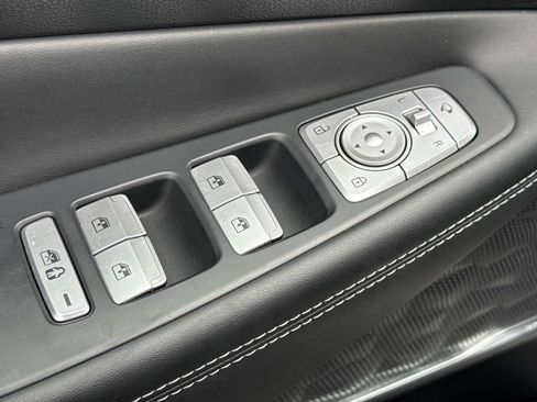 Used 2023 Hyundai Santa Fe Calligraphy image 22