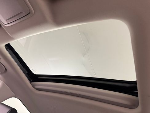 Used 2025 Honda CR-V EX-L image 19