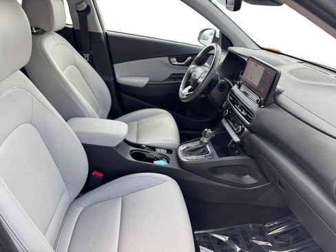 Used 2022 Hyundai Kona Limited w/ Cargo Package image 15