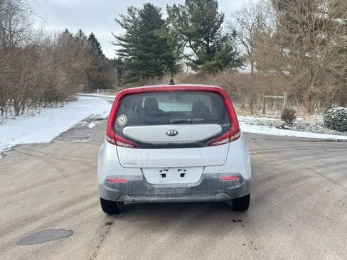 Certified 2020 Kia Soul LX image 3