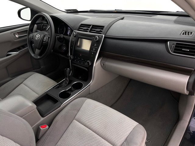 Used 2016 Toyota Camry LE FWD image 13
