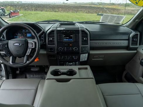 Used 2018 Ford F550 4x4 Crew Cab Super Duty image 14
