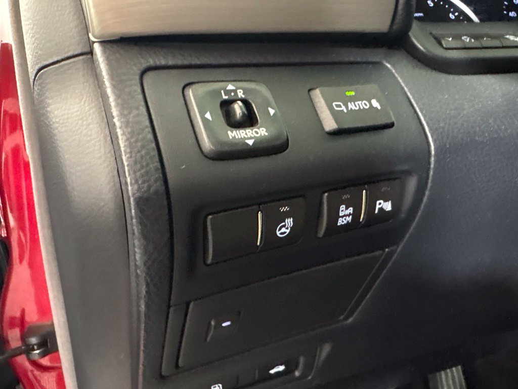 Used 2015 Lexus LS 460 w/ Comfort Package RWD image 24