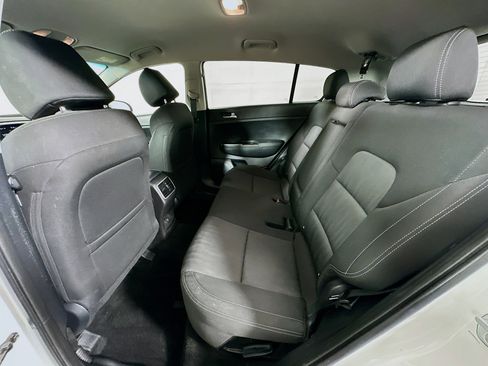 Used 2021 Kia Sportage LX image 25