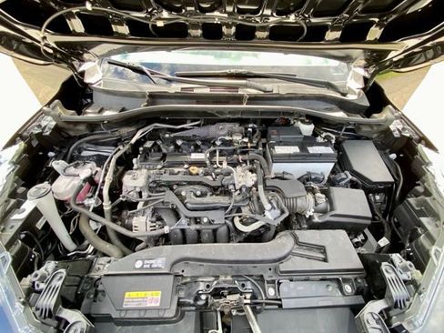 Used 2022 Toyota Corolla Cross LE FWD image 42