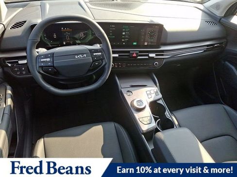 New 2026 Kia Sportage EX image 10