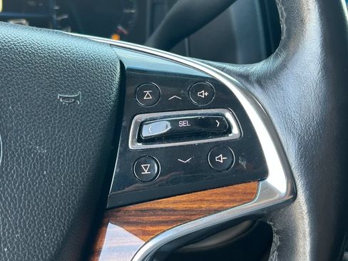 Used 2015 Cadillac Escalade Luxury AWD/4WD image 17