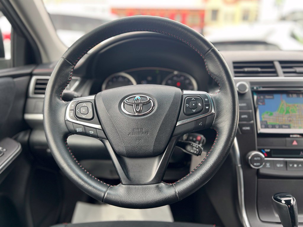 Certified 2016 Toyota Camry XSE FWD image 30