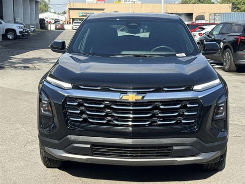 Used 2025 Chevrolet Equinox LT image 8