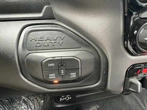 Used 2025 RAM 2500 Big Horn image 30