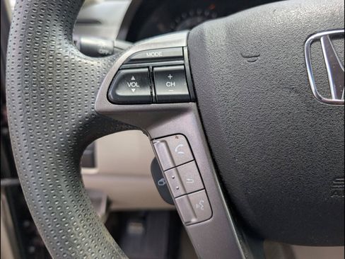 Used 2014 Honda Odyssey LX image 17