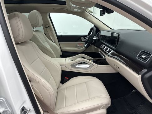 New 2026 Mercedes-Benz GLS 450 GLS 450 image 31