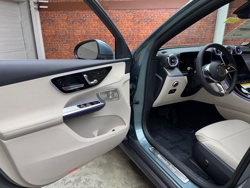 New 2026 Mercedes-Benz GLC 300 GLC 300 image 9