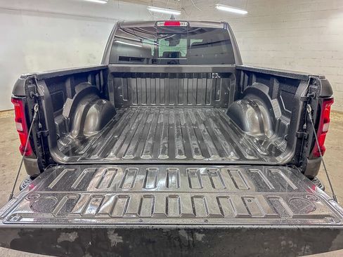 New 2026 RAM 1500 Big Horn AWD/4WD image 13