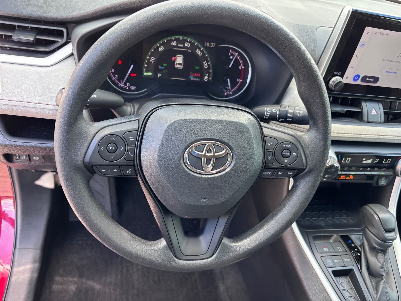 Used 2024 Toyota RAV4 XLE w/ Convenience Package FWD image 22