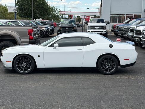 Used 2021 Dodge Challenger R/T Scat Pack w/ Shaker Package RWD image 34