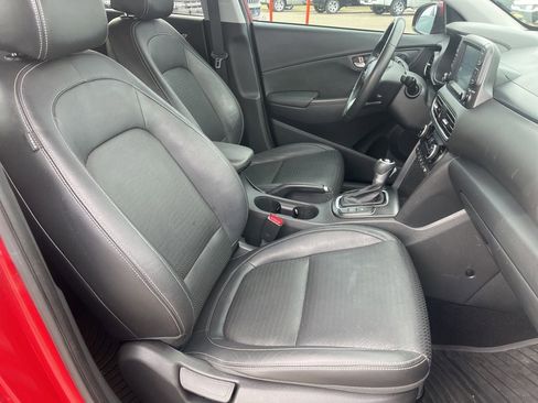 Used 2019 Hyundai Kona Limited FWD image 11