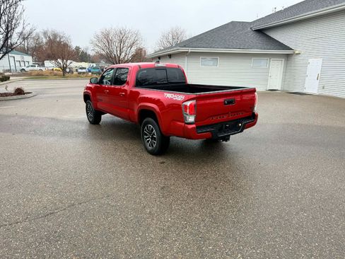 Used 2023 Toyota Tacoma TRD Sport w/ Advanced Technology Package image 3