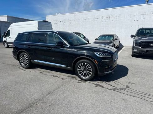 Used 2024 Lincoln Aviator Reserve AWD/4WD image 1