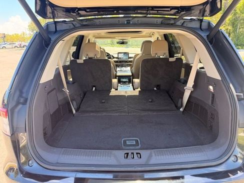 Used 2020 Lincoln Aviator Reserve w/ Equipment Group 202A AWD/4WD image 24