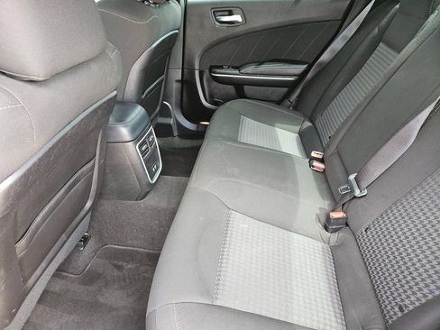 Used 2023 Dodge Charger Scat Pack w/ Technology Group RWD image 31