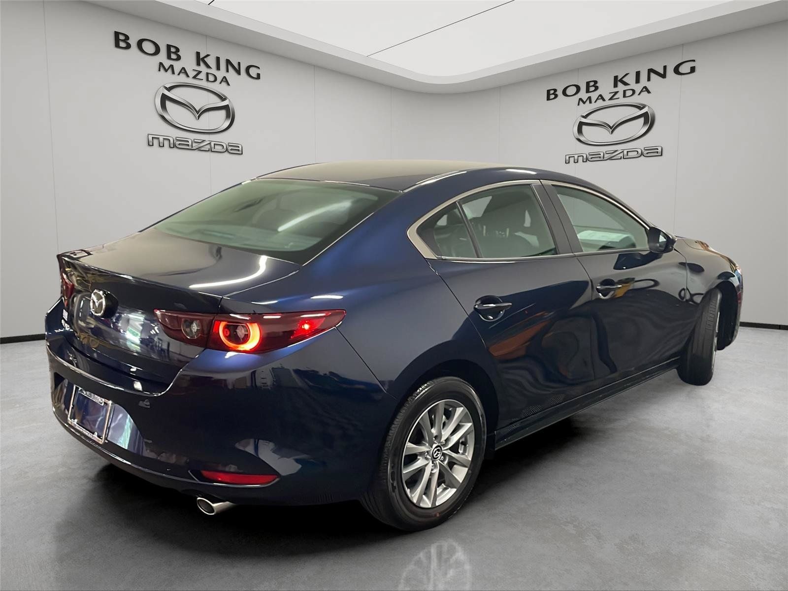 New 2026 MAZDA MAZDA3 s FWD image 5