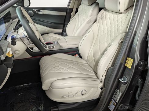 Used 2025 Genesis GV80 3.5T Prestige AWD/4WD image 19