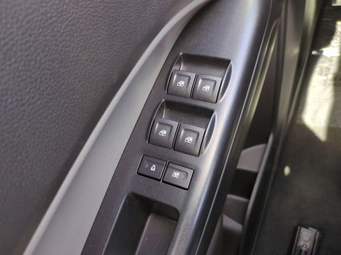 Used 2021 Chevrolet Colorado W/T w/ WT Convenience Package RWD image 18