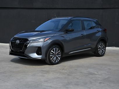 Used 2024 Nissan Kicks SR
