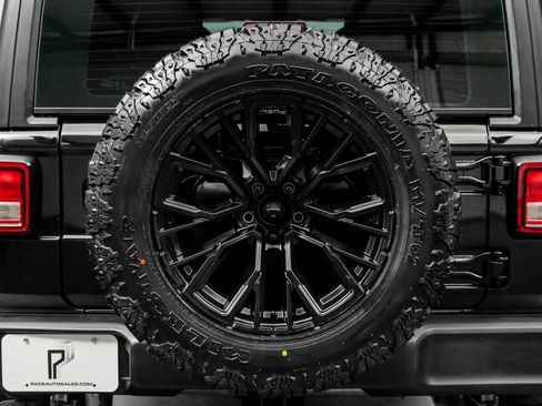 Used 2025 Jeep Wrangler Unlimited Sport AWD/4WD image 18