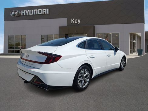 Used 2023 Hyundai Sonata SEL w/ Convenience Package FWD image 4