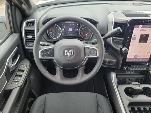 New 2026 RAM 2500 Big Horn AWD/4WD image 7